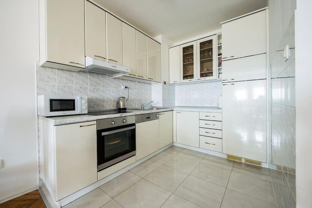 Apartment Jully بودْسْتغانا المظهر الخارجي الصورة